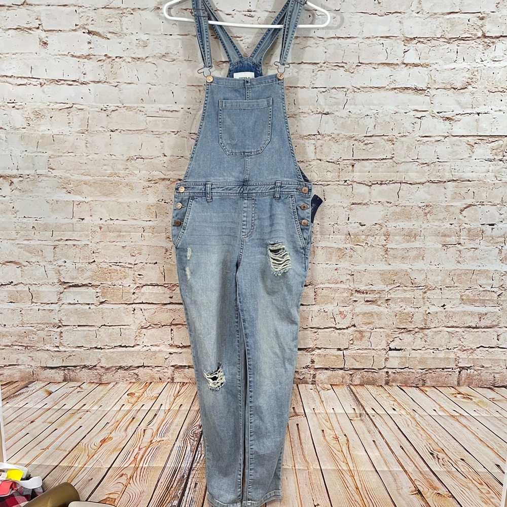 NEW Forever 21 Womens size 27 Bib Overalls Destroyed Denim Jeans